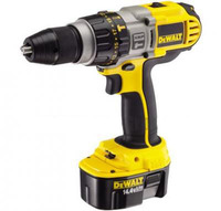 Аккум. дрель-шуруповёрт DeWalt DCD 935 B2